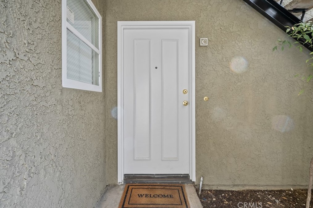 27643 Susan Beth Way, Santa Clarita, CA 91350-1782