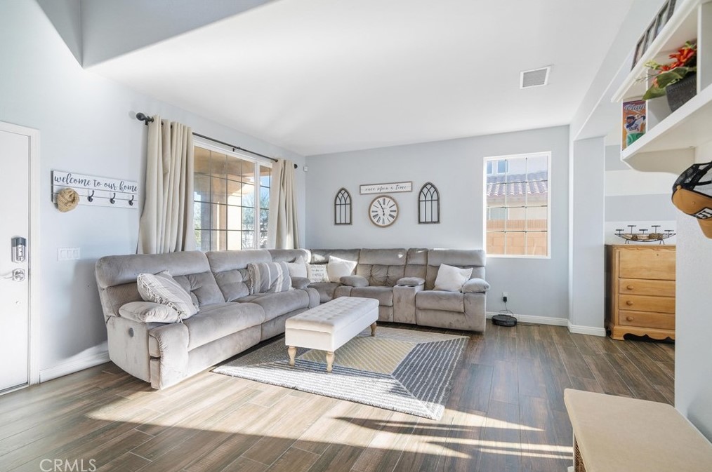 43809 Freer Way, Lancaster, CA 93536-1713