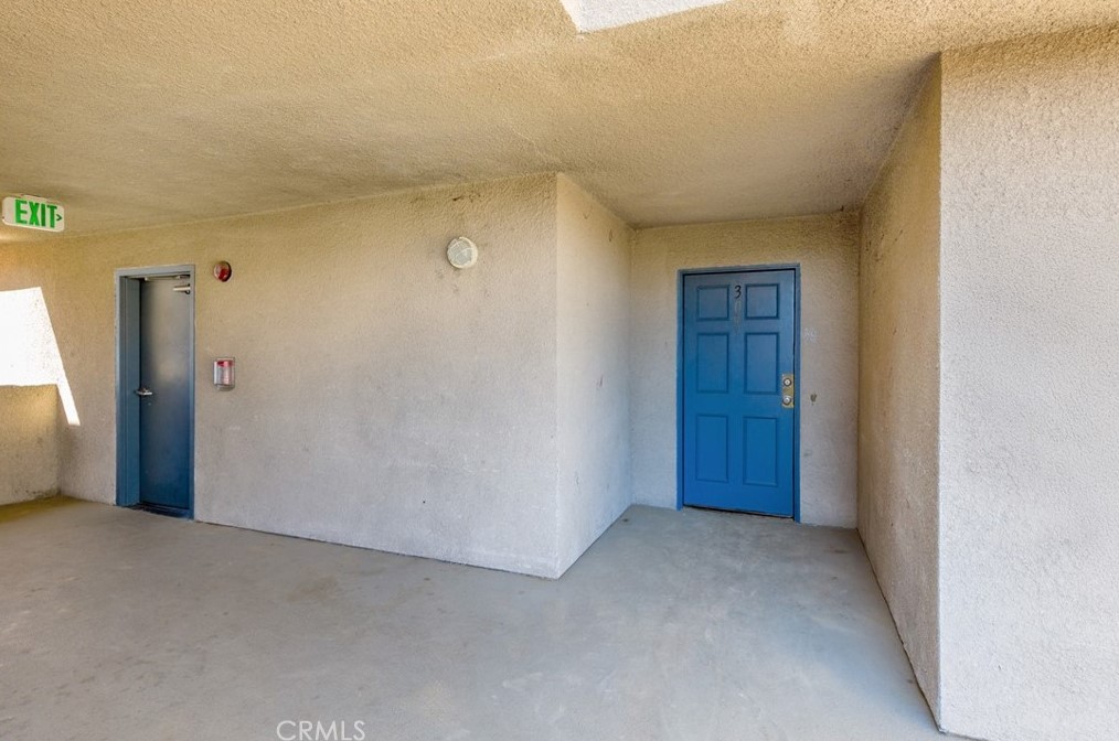 10901 Laurel Canyon Blvd #309, San Fernando, CA 91340