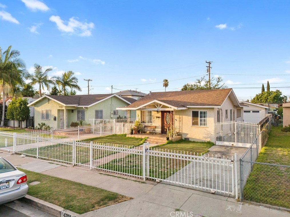 4311 E 54th St, Bell, CA 90270