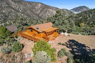 2106 Sangreia Ct, Pine Mountain Club, CA 93222 - Photo 2