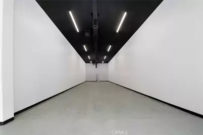 212 N San Fernando Boulevard, Burbank, CA 91502 - Photo 2