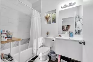 22137 Gault St, Canoga Park, CA 91303 - Photo 32