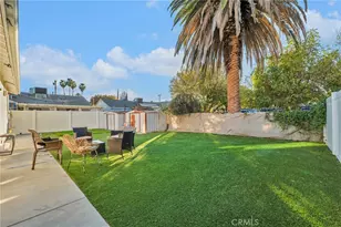 22137 Gault St, Canoga Park, CA 91303 - Photo 36
