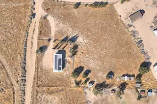 25253 Malmo St, Lancaster, CA 93536 - Photo 2