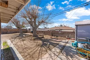 45421 4th St, Lancaster, CA 93535 - Photo 16