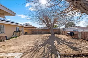 45421 4th St, Lancaster, CA 93535 - Photo 18