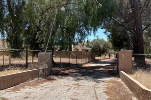 15840 Sierra Hwy, Canyon Country, CA 91390 - Photo 18