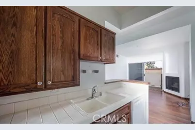 15455 Sherman Way #18, Van Nuys, CA 91406 - Photo 6