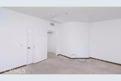 15455 Sherman Way #18, Van Nuys, CA 91406 - Photo 8