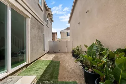 17038 Mitchell Drive, Canyon Country, CA 91387 - Photo 24