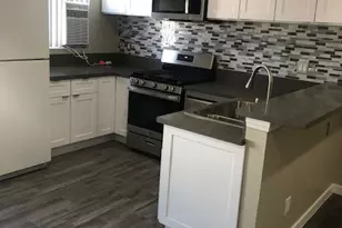 18530 Hatteras St, Tarzana, CA 91356 - Photo 14