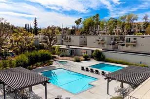 22131 Oxnard St, Woodland Hills, CA 91367 - Photo 18