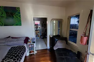 1713 S Berendo St, Los Angeles, CA 90006 - Photo 2