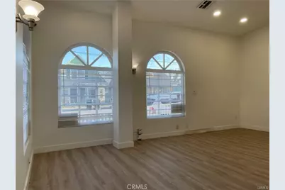 660 W 7th Street, San Pedro, CA 90731 - Photo 4