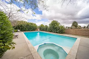 1502 W Newgrove St, Lancaster, CA 93534 - Photo 14