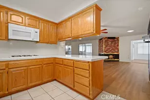 19324 Flowers Ct, Newhall, CA 91321 - Photo 6