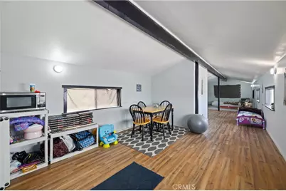 18401 Pellisier Road, Tehachapi, CA 93561 - Photo 8