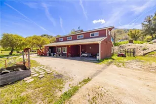18401 Pellisier Rd, Tehachapi, CA 93561 - Photo 2