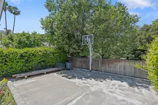 15744 Beaver Run Rd, Canyon Country, CA 91387 - Photo 38