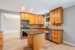 3537 Gladiola Dr, Calabasas, CA 91302 - Photo 8