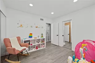 17441 Rayen St, Sherwood Forest, CA 91325 - Photo 22