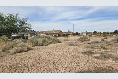 8424 Underwood Avenue, California City, CA 93505 - Photo 22