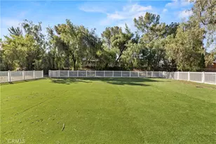 32651 Teller Ave, Agua Dulce, CA 91390 - Photo 16