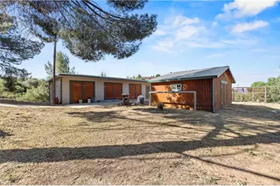 32651 Teller Avenue, Agua Dulce, CA 91390 - Photo 18