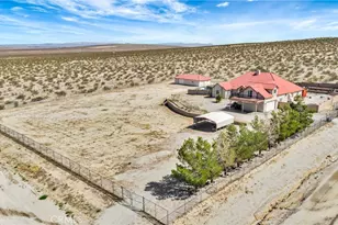 16092 Knoll Dr, California City, CA 93505 - Photo 4