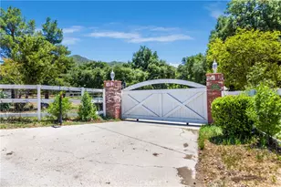 15548 Iron Canyon Rd, Canyon Country, CA 91387 - Photo 4