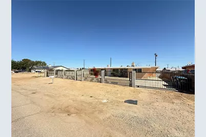 8461 Eucalyptus Avenue, California City, CA 93505 - Photo 2