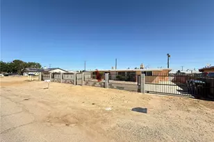 8461 Eucalyptus Ave, California City, CA 93505 - Photo 2