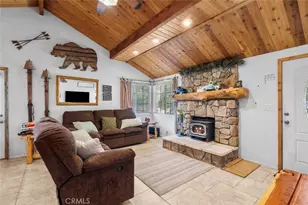 924 Greenway Dr, Big Bear City, CA 92314 - Photo 10
