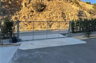 7300 Santa Susana Pass Rd, Simi Valley, CA 93063 - Photo 24