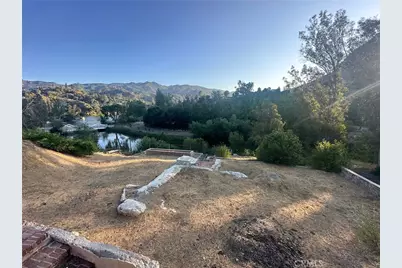 2370 Laguna Circle Drive, Agoura Hills, CA 91301 - Photo 16