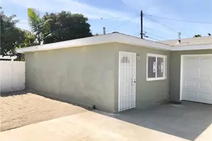 352 W Peach St, Compton, CA 90222 - Photo 2