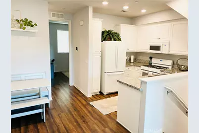 14120 W Willow Lane, Van Nuys, CA 91405 - Photo 6