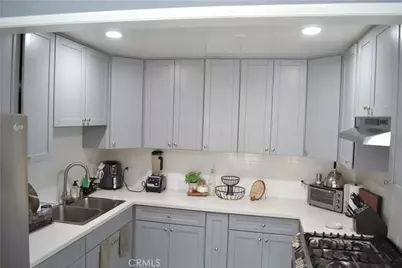 11068 Penrose, Los Angeles, CA 91352 - Photo 8