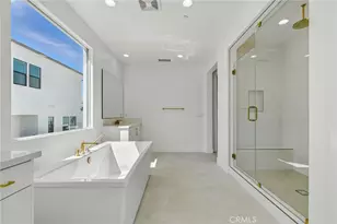 24186 N Camino Cascada, Valencia, CA 91354 - Photo 18