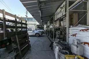 10615 San Fernando Rd, Pacoima, CA 91331 - Photo 24