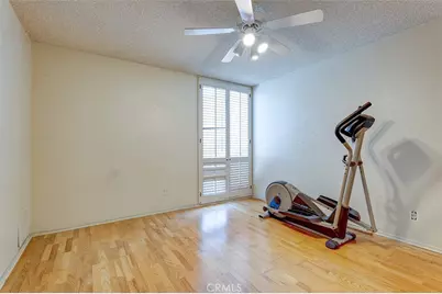 5454 Zelzah Avenue #215, Encino, CA 91316 - Photo 12