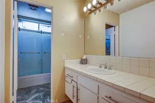 5454 Zelzah Ave, Encino, CA 91316 - Photo 10