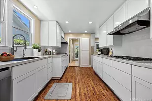 15454 Sutton St, Sherman Oaks, CA 91403 - Photo 12