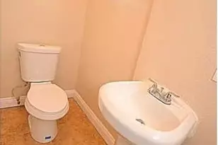 5102 Woodlawn Ave, Los Angeles, CA 90011 - Photo 18