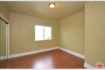 5102 Woodlawn Avenue, Los Angeles, CA 90011 - Photo 8