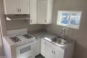 901 E 42nd, Los Angeles, CA 90011 - Photo 22