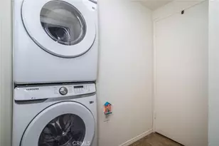 19124 Ave Of The Oaks, Newhall, CA 91321 - Photo 22