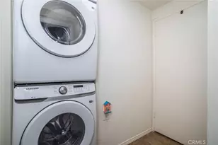 19124 Ave Of The Oaks, Newhall, CA 91321 - Photo 22