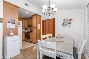 19124 Ave Of The Oaks, Newhall, CA 91321 - Photo 10